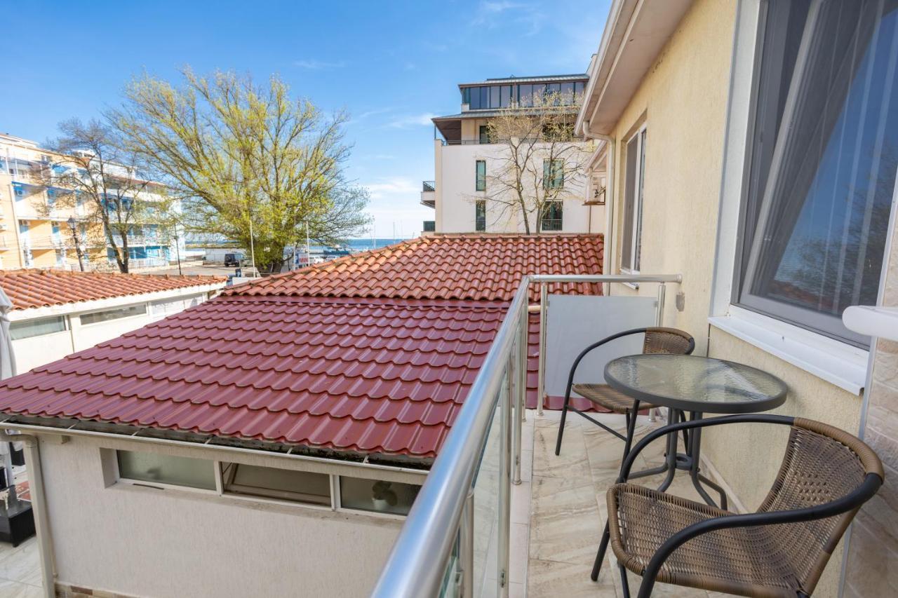 Guest House Desi - Къща За Гости Деси Μπαλτσίκ Εξωτερικό φωτογραφία