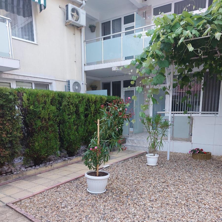 Guest House Desi - Къща За Гости Деси Μπαλτσίκ Εξωτερικό φωτογραφία