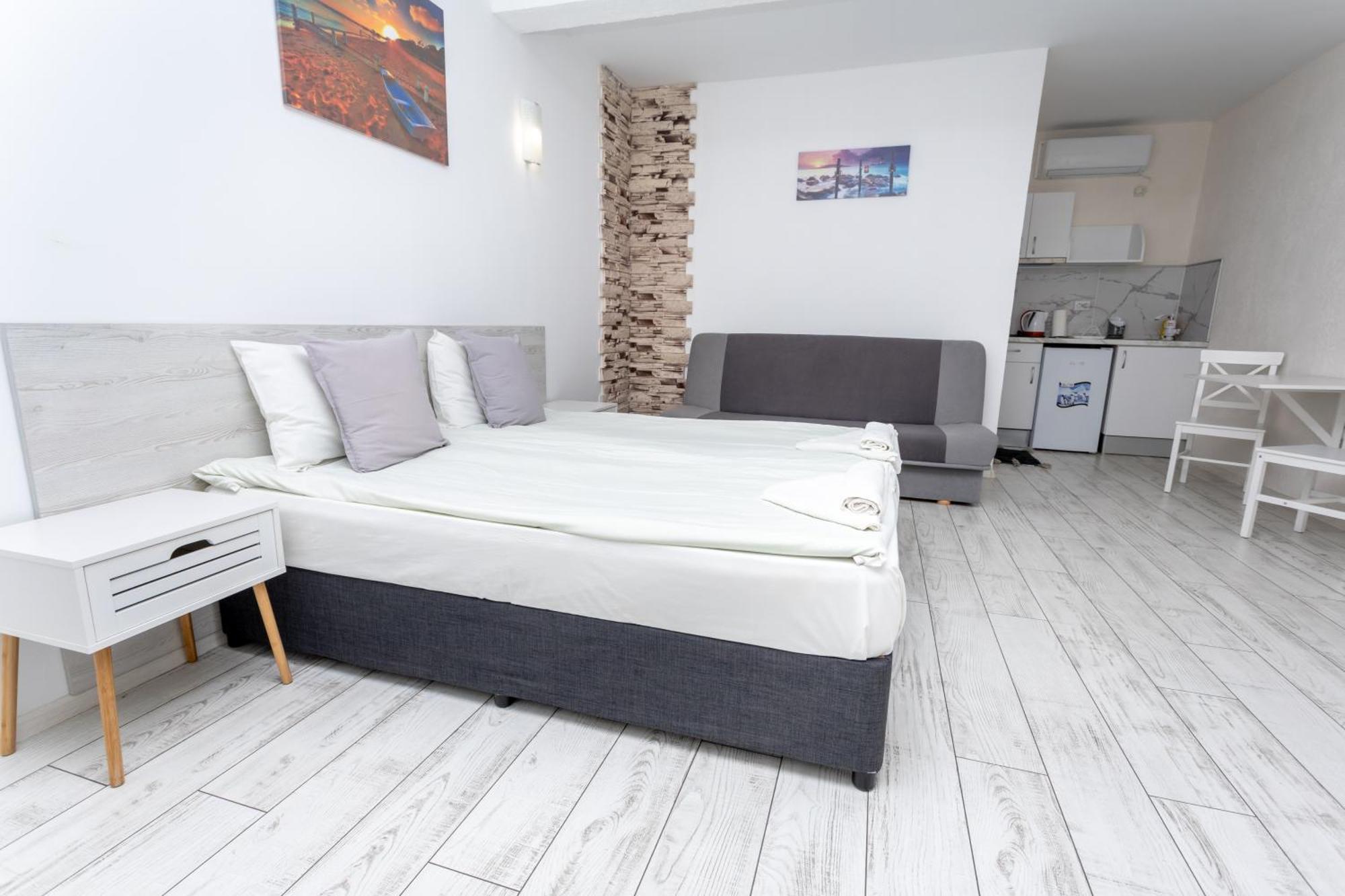 Guest House Desi - Къща За Гости Деси Μπαλτσίκ Εξωτερικό φωτογραφία