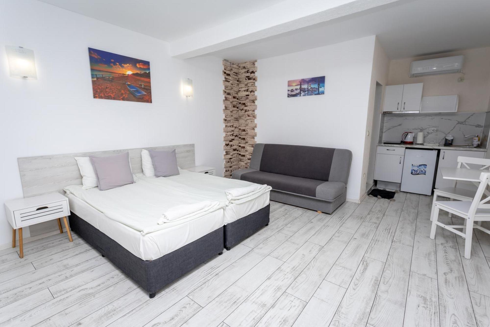 Guest House Desi - Къща За Гости Деси Μπαλτσίκ Εξωτερικό φωτογραφία