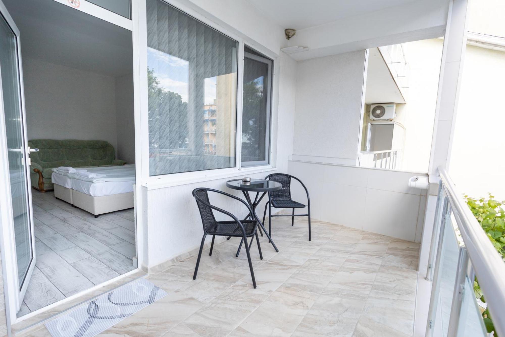 Guest House Desi - Къща За Гости Деси Μπαλτσίκ Εξωτερικό φωτογραφία