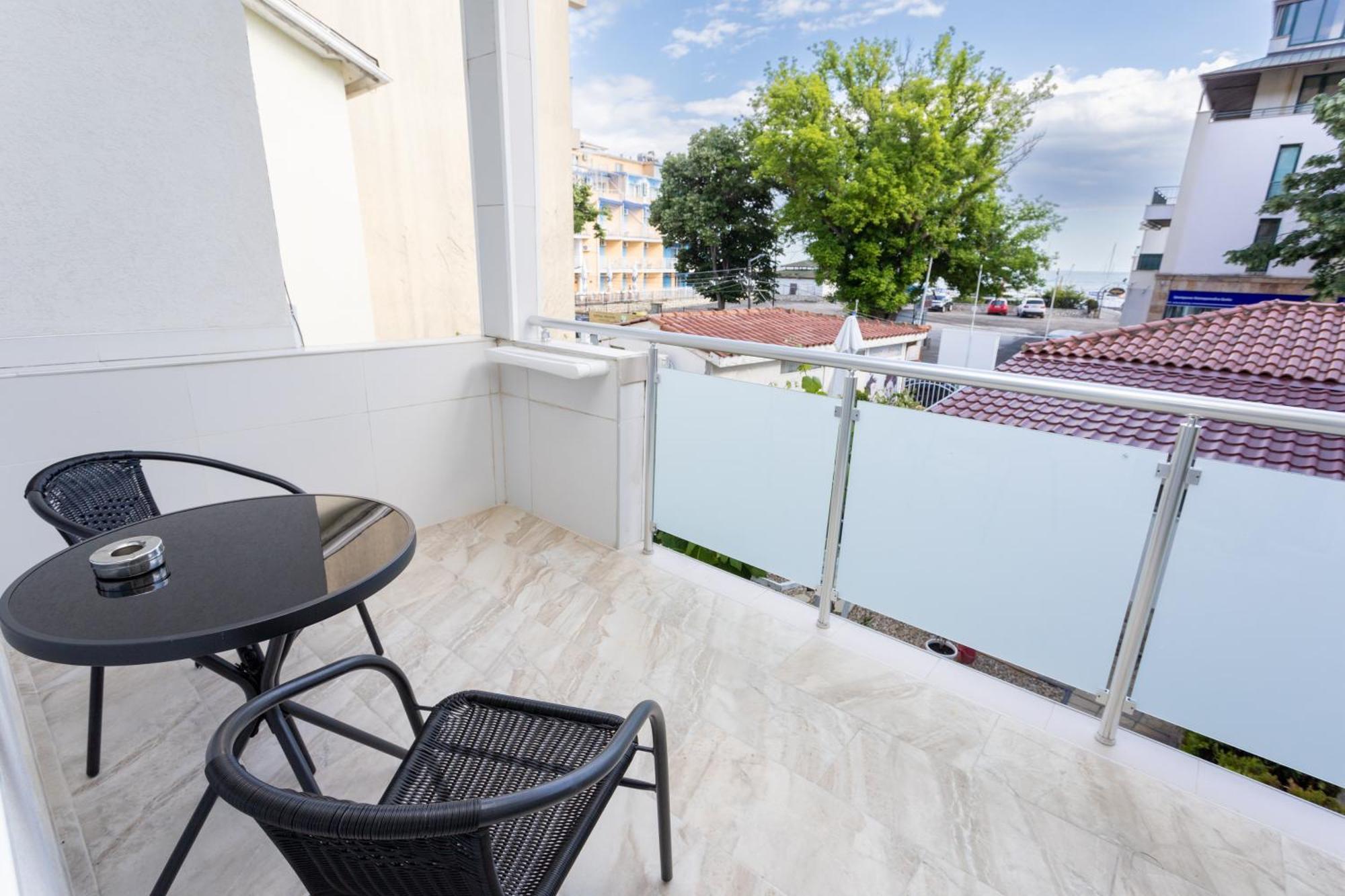 Guest House Desi - Къща За Гости Деси Μπαλτσίκ Εξωτερικό φωτογραφία
